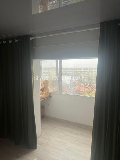 3 CAMERE //DEMOCRATIEI // 2 BAI // BALCON - 5