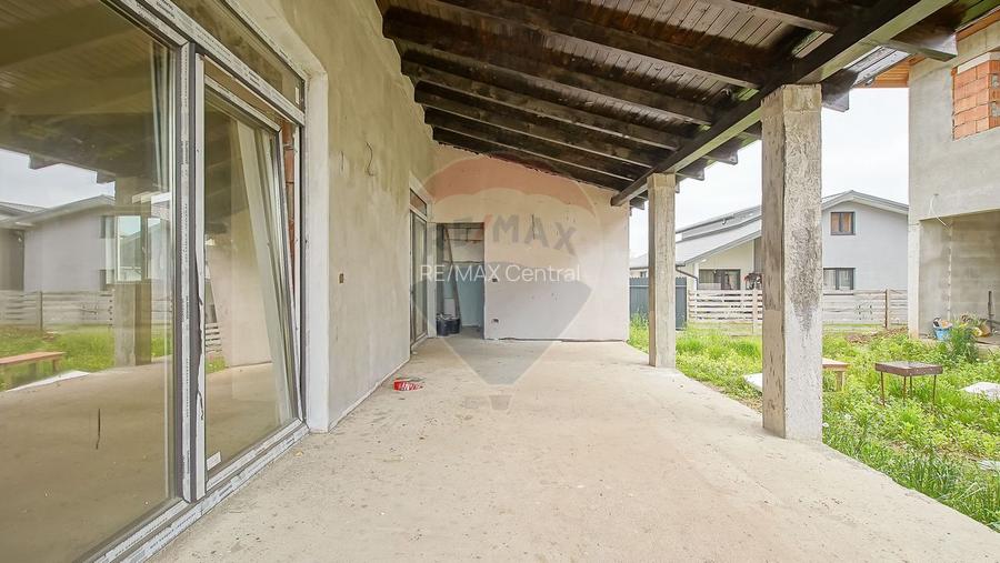 Casă Individuală în Cartierul Izvor - 4