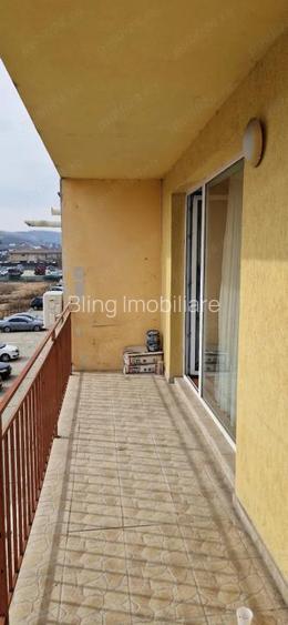 Apartament cu o camera, decomandat, balcon, zona Porii - 5