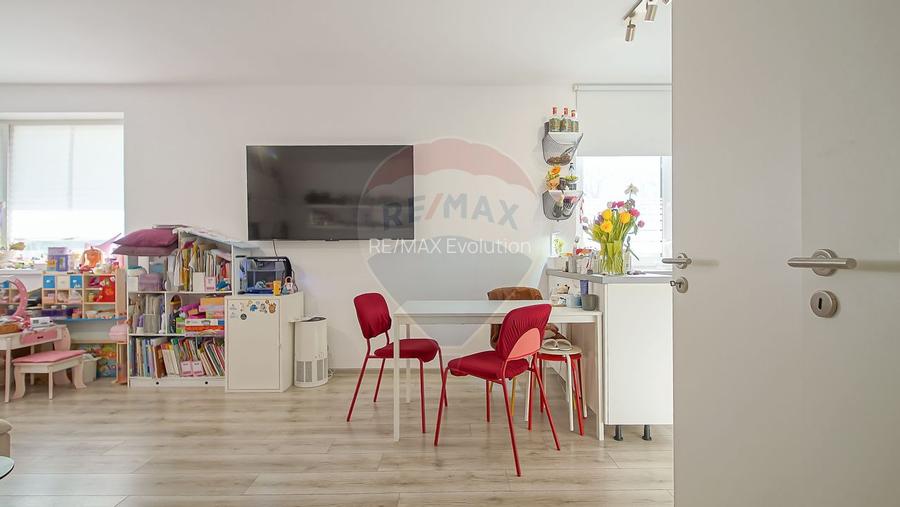 Apartament 3 Camere | Decomandat | 76 mp | Mountain View | Comision 0% - 11