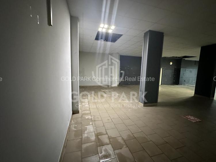 Spatiu Comercial - Zona Donath - Parcari - Vitrina - 12