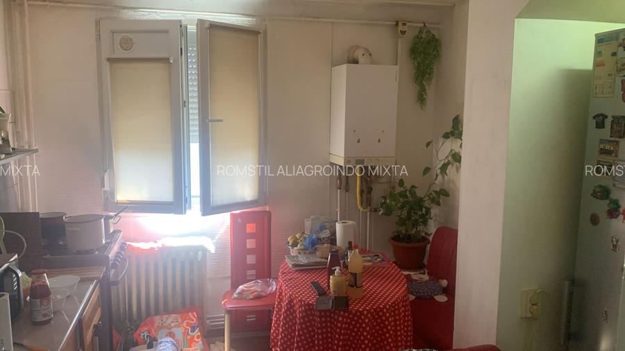 Ozana, statia de tramvai Ozana - 7