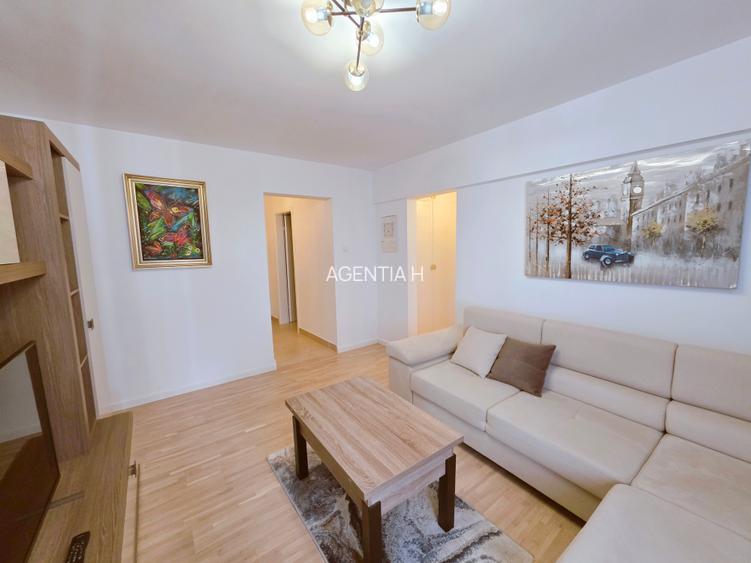 2 camere Sala Palatului Cismigiu etaj 4 - 31
