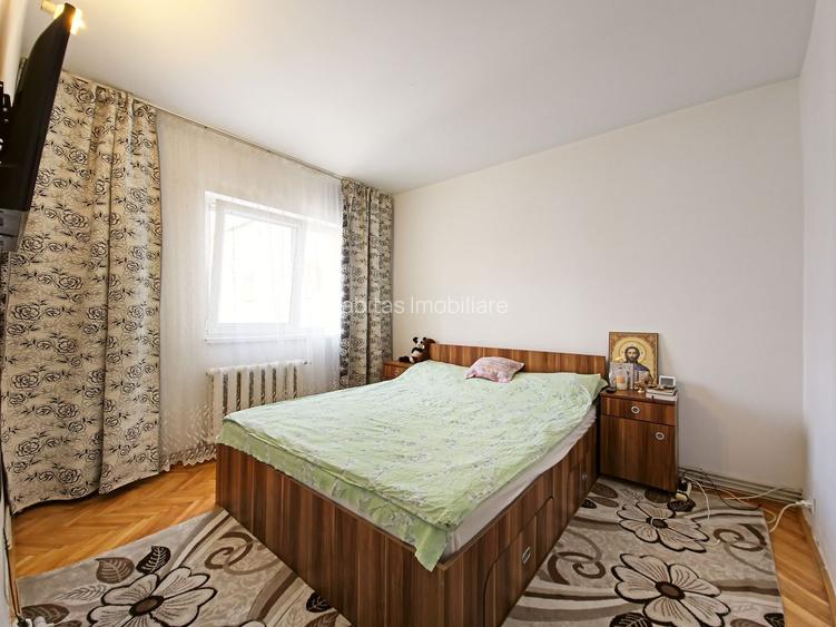 Apartament cu 3 camere, mobilat si utilat, zona Retezat Manastur - 7