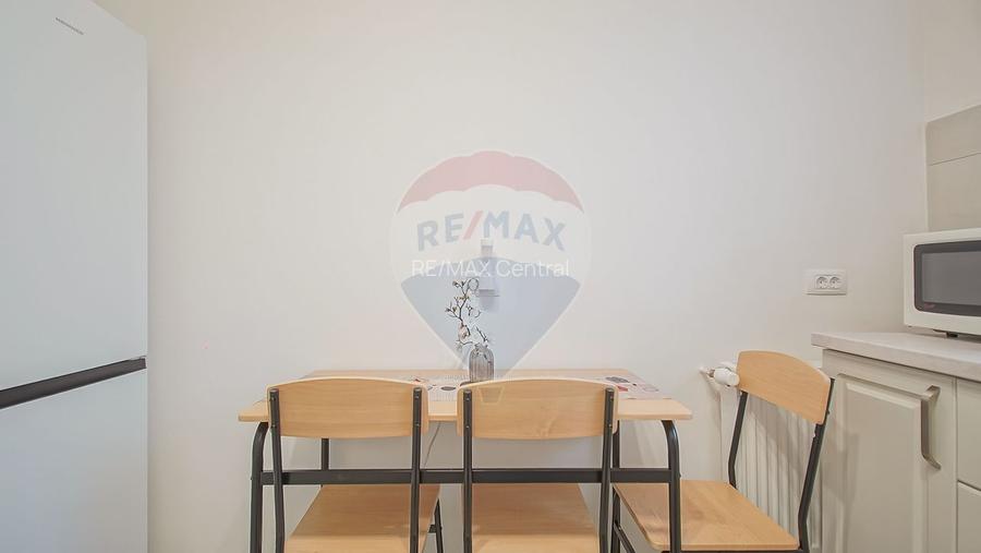 Apartament cu 2 camere de închiriat în zona Tractorul - 10