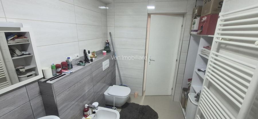 Apartament 3 camere DECOMANDAT, zona TEACA  - 12