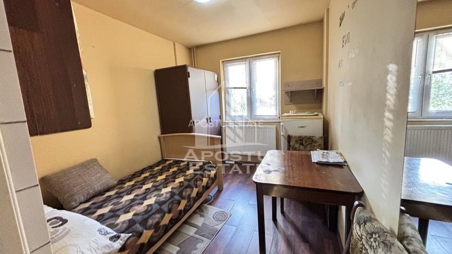 Garsoniera in Complexul Studentesc, etaj intermediar, ideal investitie - 2