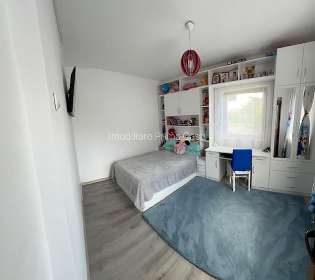 CASA D+P+M aprox 150mp cu teren 308mp! - 12