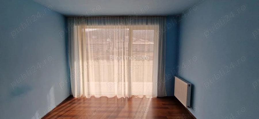 Apartament cu o camera, decomandat, balcon, zona Porii - 2