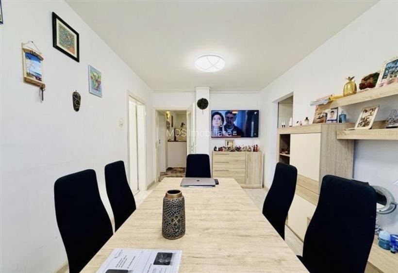 Etaj 1 cu 2 bai, aproape de Mall - 5