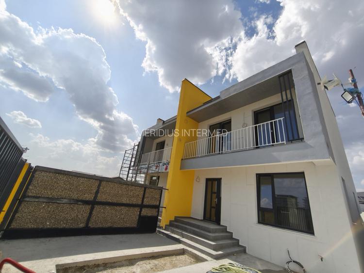 Vanzare vila moderna cu terasa circulabila imensa - 26