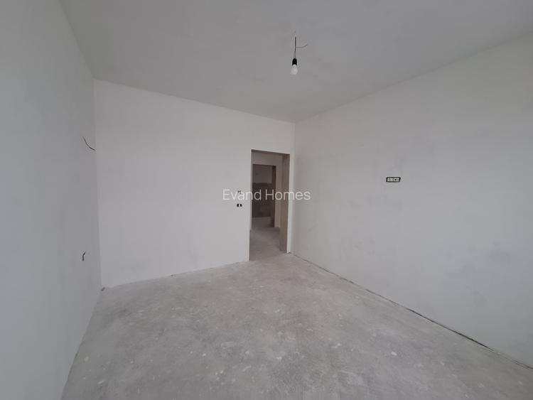 Duplex cu 5 camere, 3 bai - izolat fonic - Sacalaz - 11