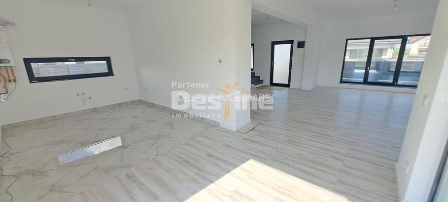 Comision 0%, Miroslava - casa  P + etaj + pod - 9