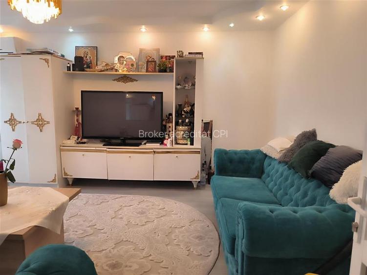 Apartaament de vanzare 3 camere,Mihailesti,suprafata 80 mp - 3