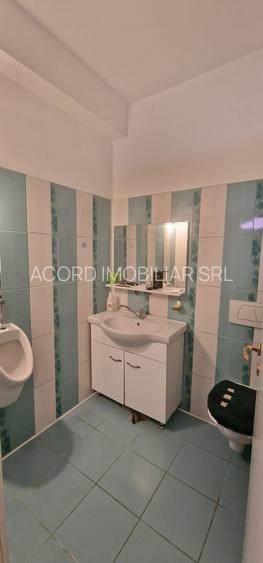 Casă / Vilă cu 5 camere de vânzare în zona Central - 9