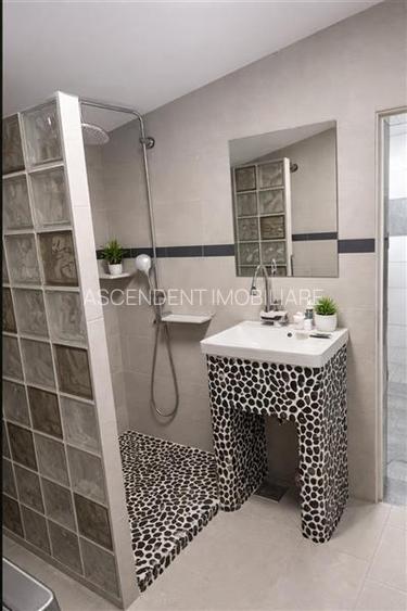 Nivel in vila interbelica, sectiunea Special, loc parcare, Central, Brasov - 7