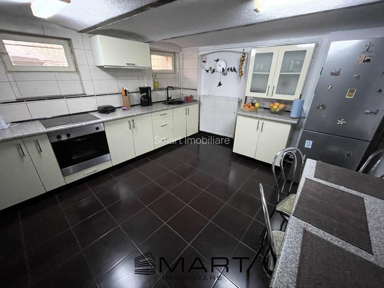 Casa cu doua apartamente si curte zona Turnisor - 10