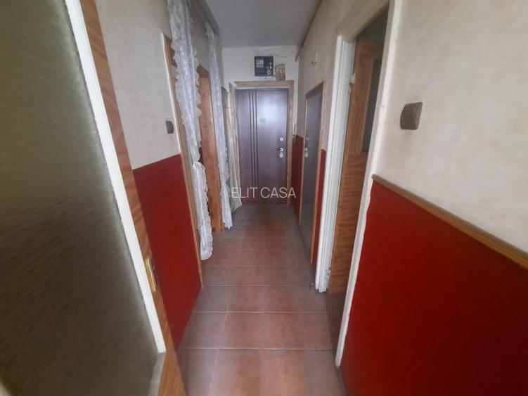 Apartament cu 2 camere decomandat, etajul 2/10, zona Alexandru cel Bun - 6