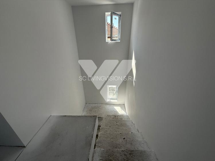 Casa tip duplex 5 camere si teren 250 mp de vanzare in Cisnadie Sibiu - 3