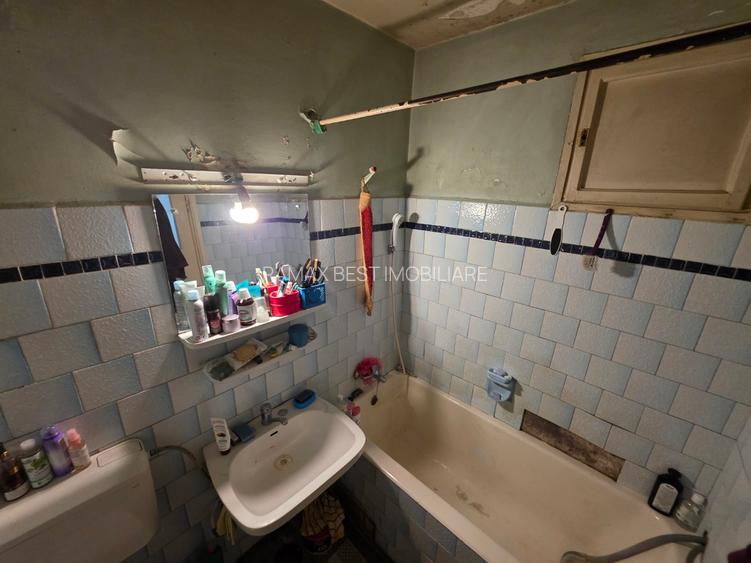 Piata Muncii, 5 minute metrou, chiar pe Basarabia, stradal, vedere spate, - 5