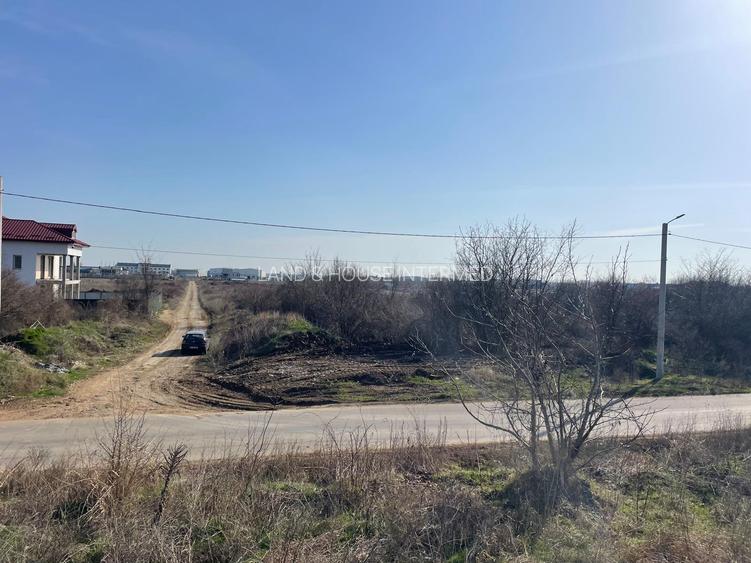 TEREN DE VÂNZARE -STR.DRUMUL GĂRII BALOTEȘTI CU DESCHIDERE DE 75 ML. - 2