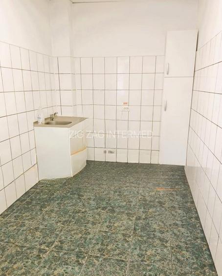 Capitol - Sala Sporturilor, spatiu birou 88 mp. + terasa 15 mp. - 20