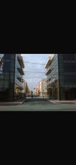 Clădire de birouri + spațiu comercial  - 3