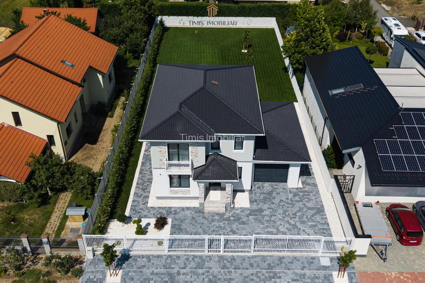 Casa individuala | 4 dormitoare, garaj si teren de 1.000 mp | Com 0% - 32