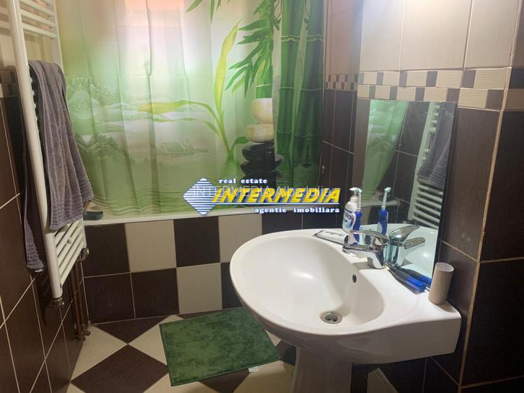 Apartament cu 2 camere etaj 1 zona Closca de vanzare i - 2