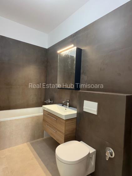 Casa cu 4 camere doua bai - prima inchiriere! - 5