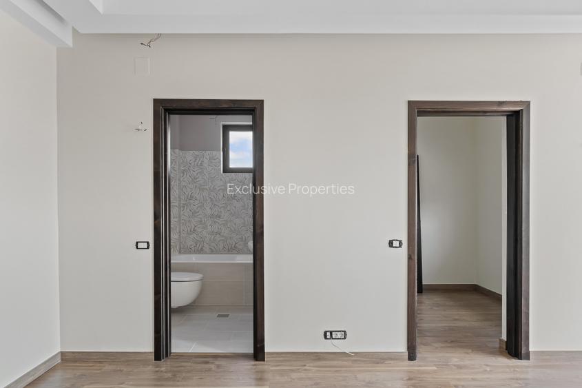 Cladire cu 5 apartamente de vanzare - 8