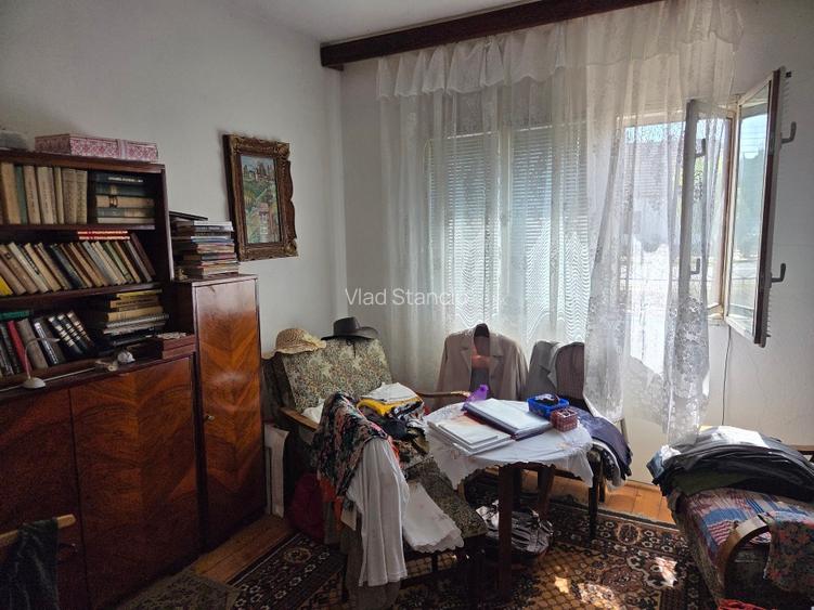 Casă individuală mare 282mp utili, 11 camere, 3 băi + 2 anexe și teren 1024mp - 12
