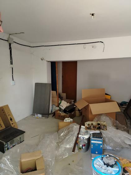 Apartament 4 camere 80mp zona Primariei +garaj sub bloc 139.500eur neg