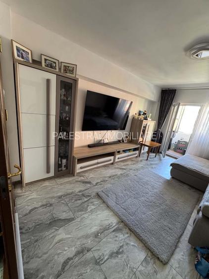 Apartament 3 camere Astra,decomandat,2 gr,2 balcoane,125000 Euro