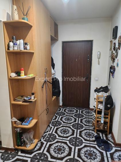 Drumul Sarii Al. Botorani 3 Camere Decomandat bloc 1989 et. 3, 76mp - 4