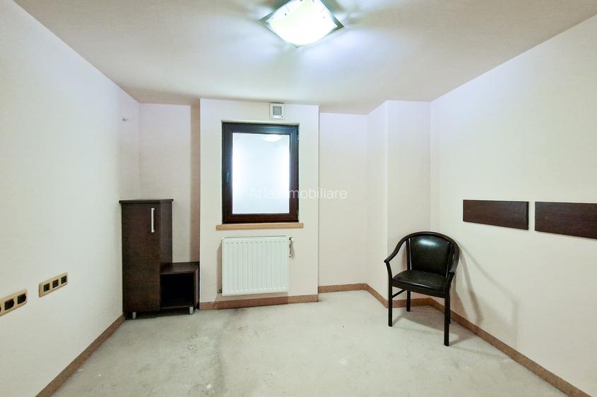 Vila 7 camere, ultracentral, zona AFI Mall, 3 parcari private, curte,0% comision - 35