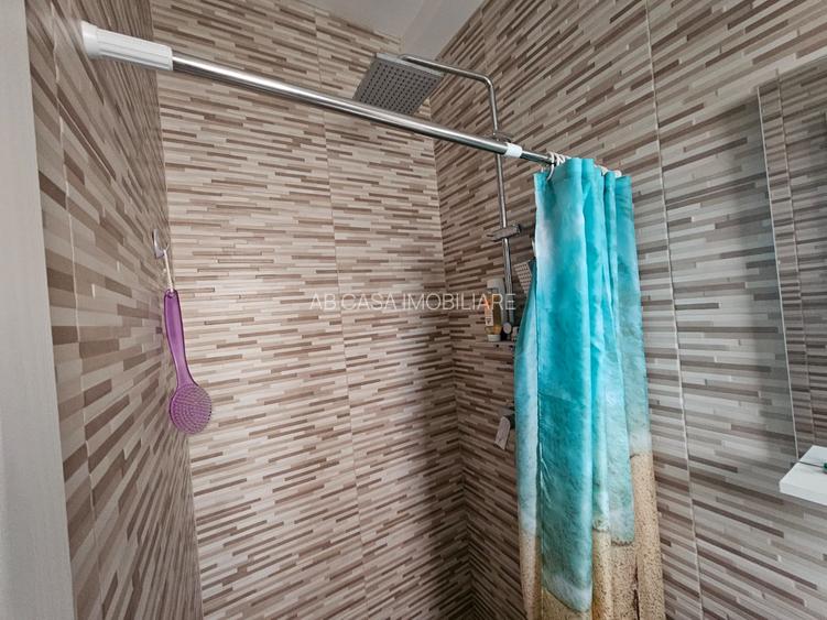 Duplex pe parter, între Moșnița Nouă și Urseni, cu 2 băi, 2 terase, comision 0% - 12