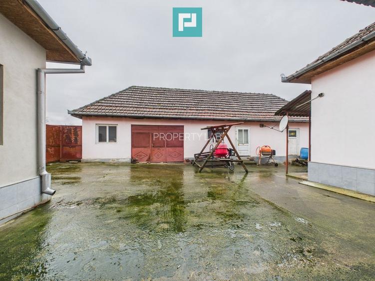 Casă modernă P+1, cu magazin, lângă orașul Sebiș - 31