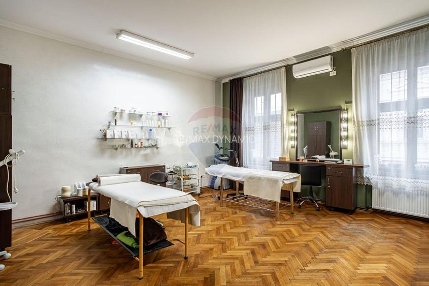 Apartament cu 2 camere de vânzare în zona Teatrului de Stat - 1