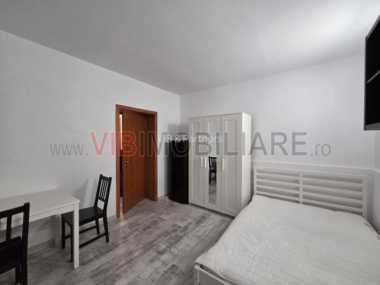 Garsoniera la demisol | Piata Romana - 2