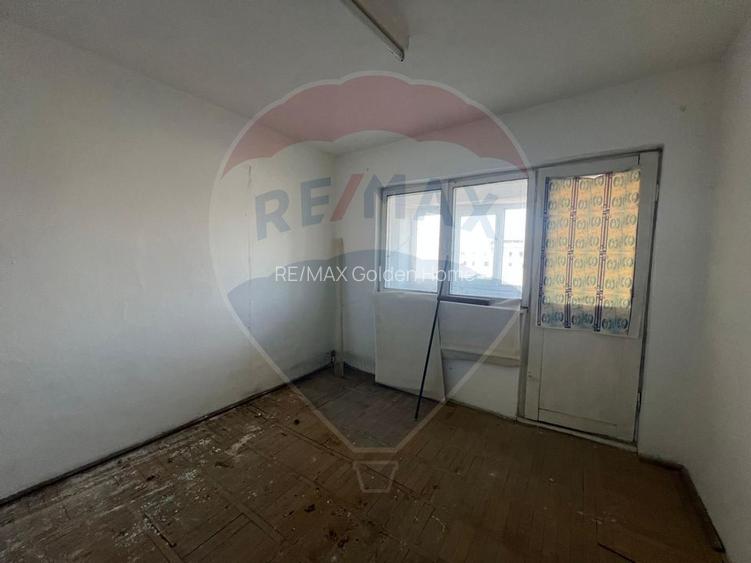 Apartament 4 camere in zona Piata - 3