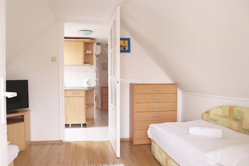În Gyula, două proprietăți imobiliare de vânzare în zona turistică  - 15