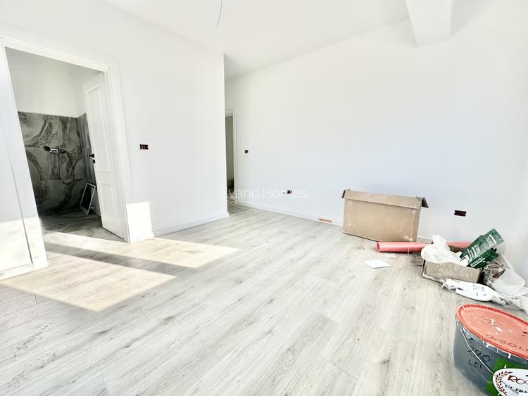 Duplex cu 4 camere si 3 bai - la 4 benzi - Mosnita Noua - 10