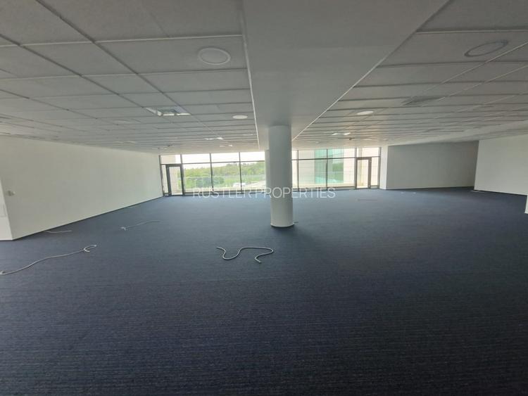 Inchiriere spatiu showroom in Platinum Business & Convention Center - Baneasa - 9