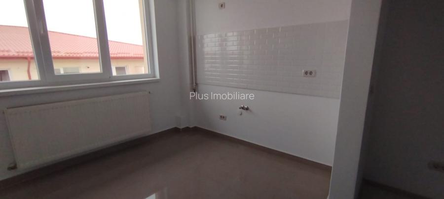 APARTAMENT 3 CAMERE, DECOMANDAT, BLOC NOU, INTABULAT, VALEA LUPULUI - 4