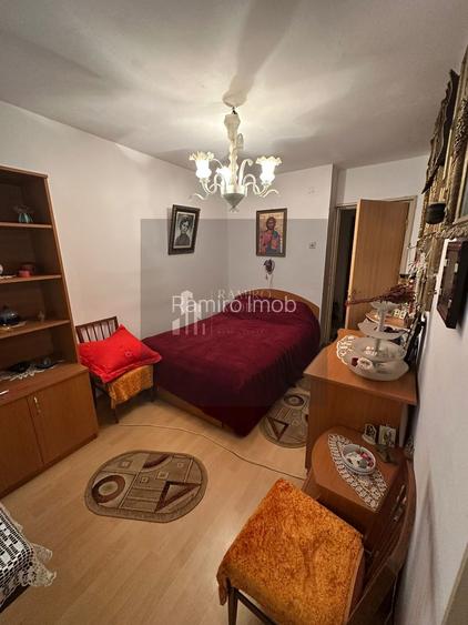Apartament 3 camere Piata Progresul /etaj 2 - 5