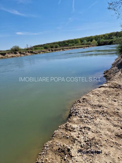 Peris langa raul Ialomita teren 10250 mp intravilan deschidere 46 ml - 3