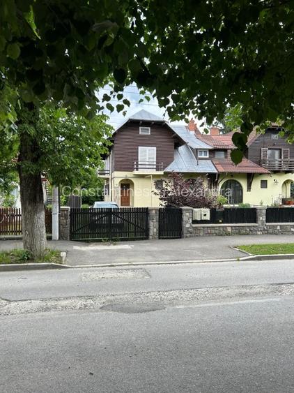 Apartament 3 camere în vilă, 88 mp utili, teren aferent 142 mp, Breaza Central - 11