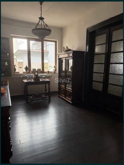 Vila / casa de vanzare - 8