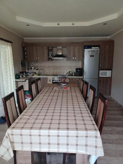 Proprietar vând casă în Dumbravița  - 4